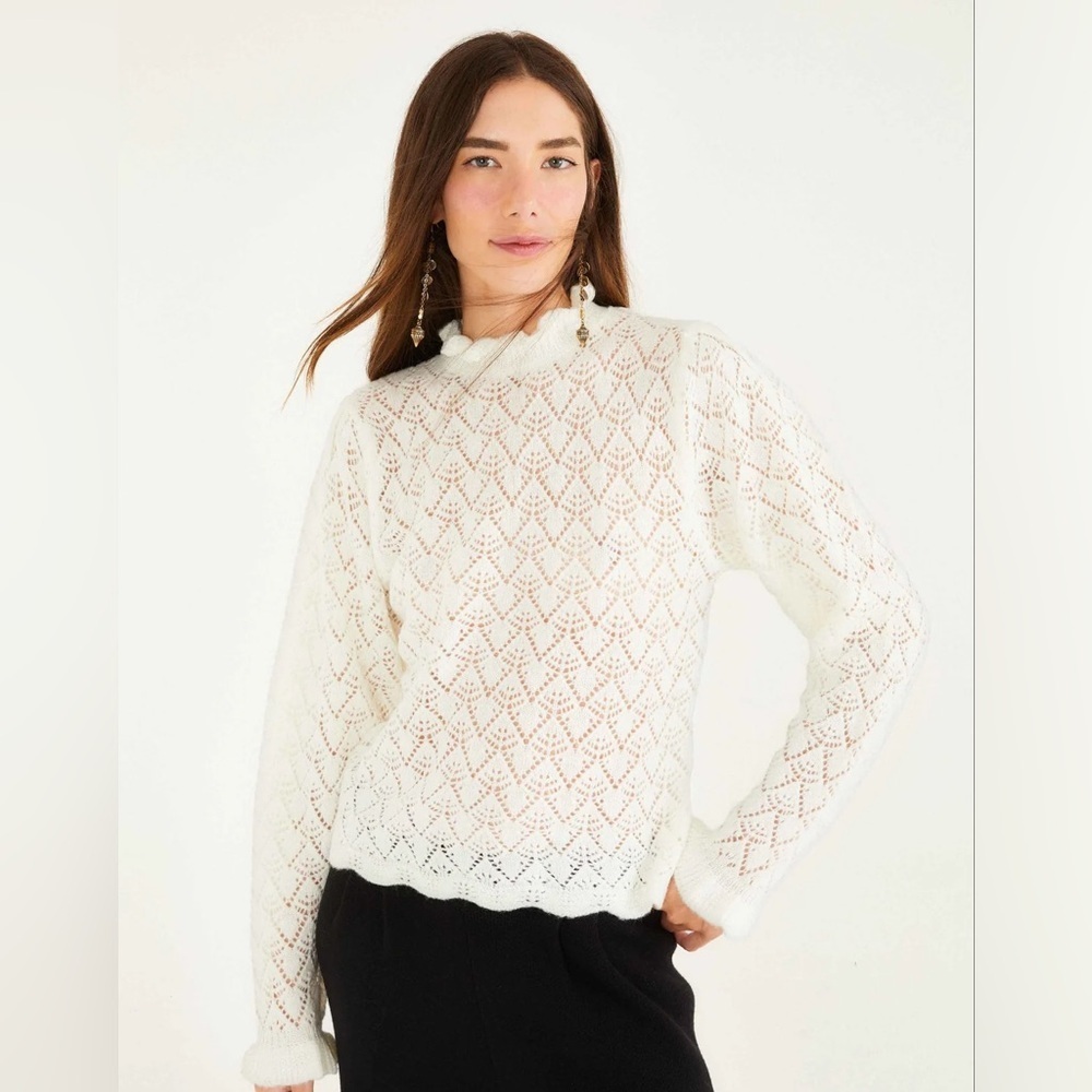 Farm Rio: Elegant White Lace Women's Top / Blouse DT